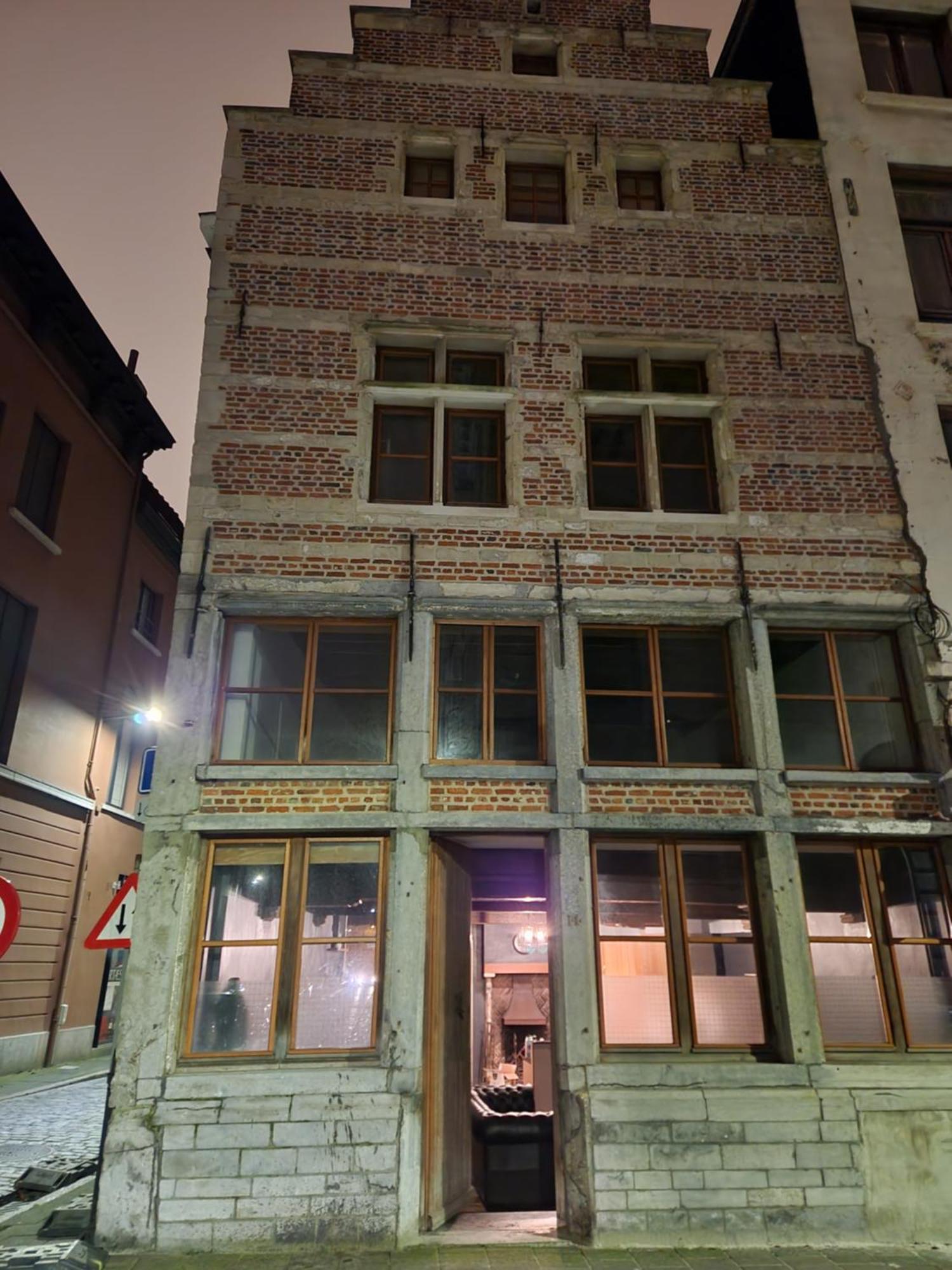אנטוורפן Viktoria Hostel מראה חיצוני תמונה